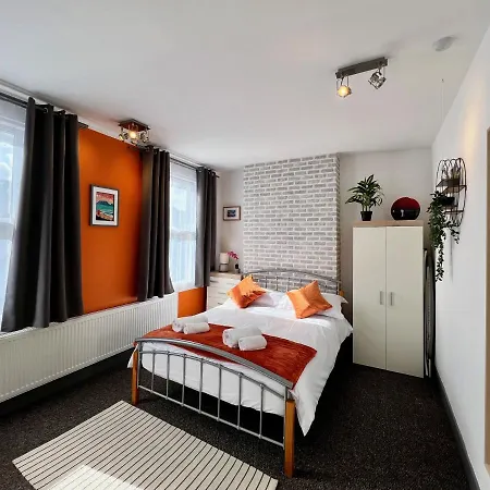 Clarence House 3 Bedrooms 8Min To Station E17 North East London Exterior foto